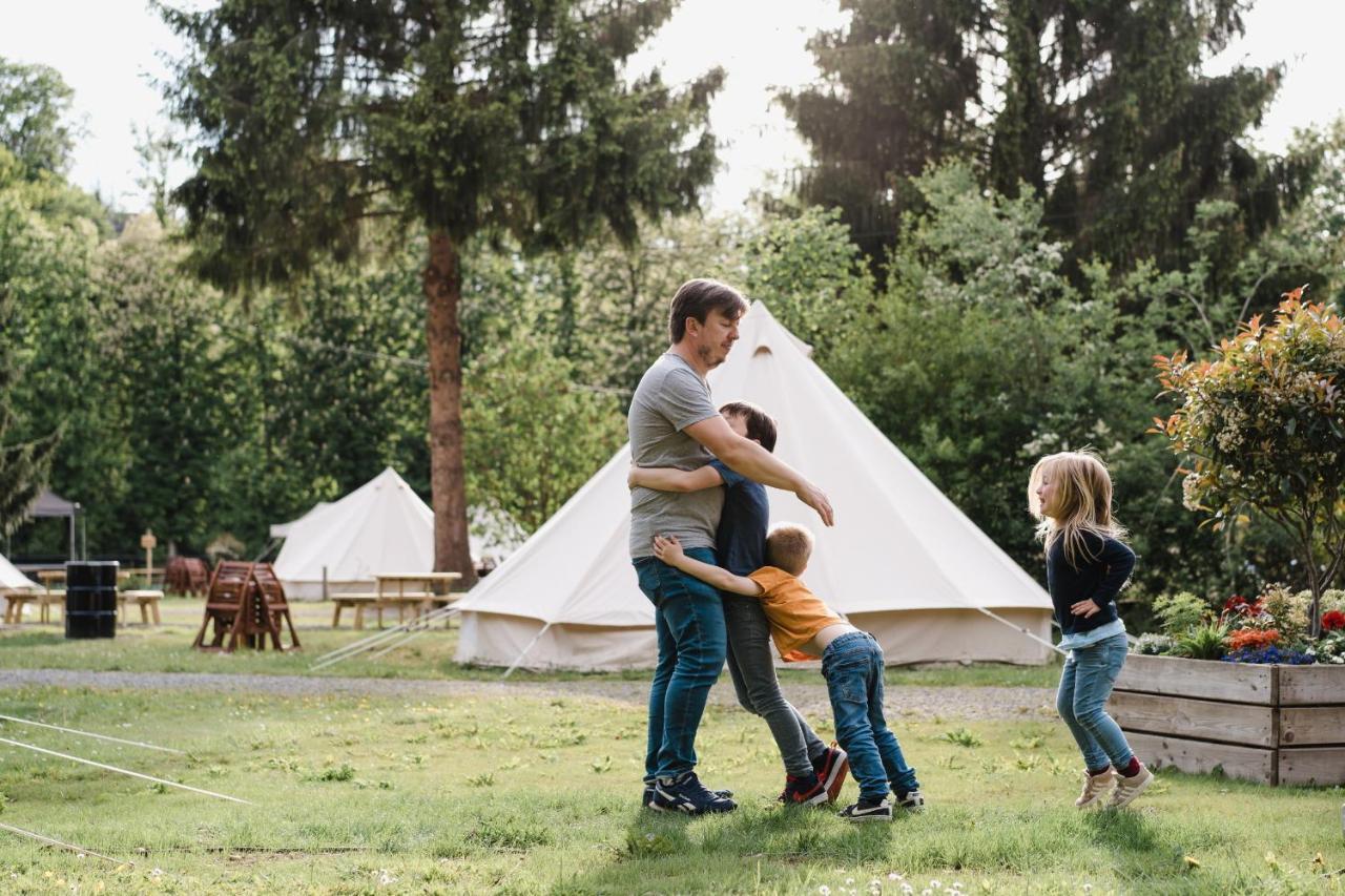 Cocoon Village - Glamping - Domaine Des Grottes De Han Rochefort Exterior photo